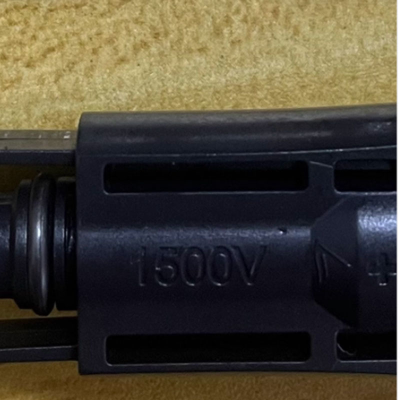 1500V MCFourコネクタ PVコネクタ PV-LR5 - Longi Panel Lr5 のレビューと価格